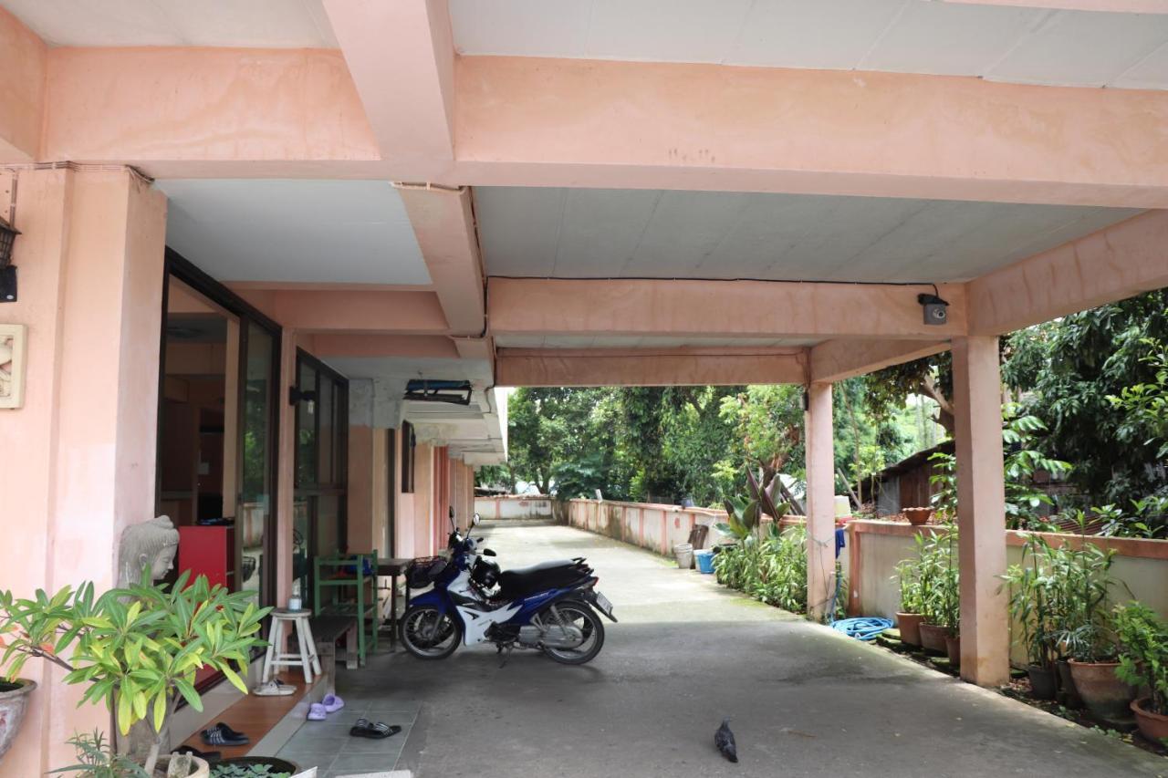 Tipsiri Place Chiang Mai Exterior foto